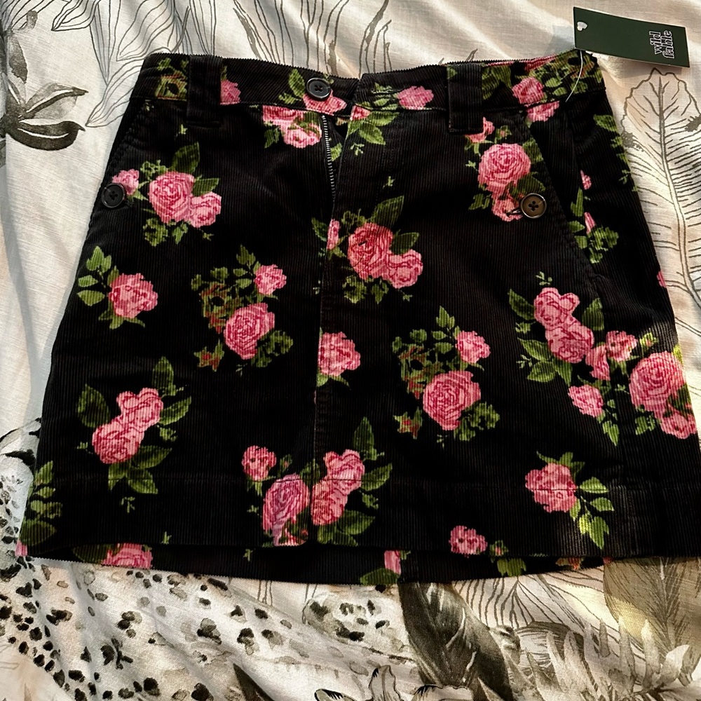 Wild fable, corduroy skirt, black with pink flowers, nwt, size 0